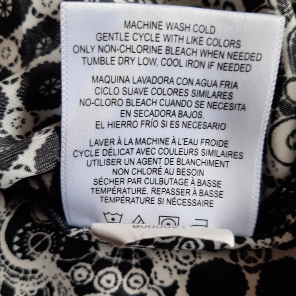 Ellen Tracy - Gorgeous black and white fluid tunic for women  - Size: M - Picture 9 of 14